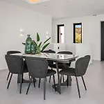 וילה Anassa - Luxurious 4-bedroom With Private Pool By Temma *