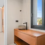 וילה Anassa - Luxurious 4-bedroom With Private Pool By Temma הרסוניסוס