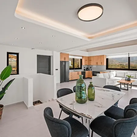 Anassa - Luxurious 4-bedroom With Private Pool By Temma