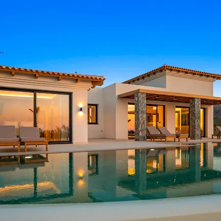 Anassa - Luxurious 4-bedroom With Private Pool By Temma Hersonissos (Crete)