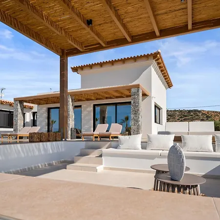 Anassa - Luxurious 4-bedroom With Private Pool By Temma *