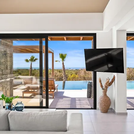 Villa Anassa - Luxurious 4-bedroom With Private Pool By Temma