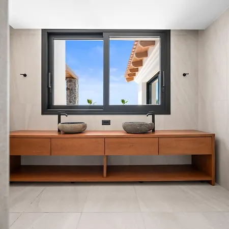 Anassa - Luxurious 4-bedroom With Private Pool By Temma * ヘルソニソス