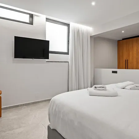 Anassa - Luxurious 4-bedroom With Private Pool By Temma *