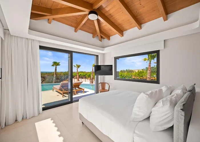 Willa Anassa - Luxurious 4-bedroom With Private Pool By Temma