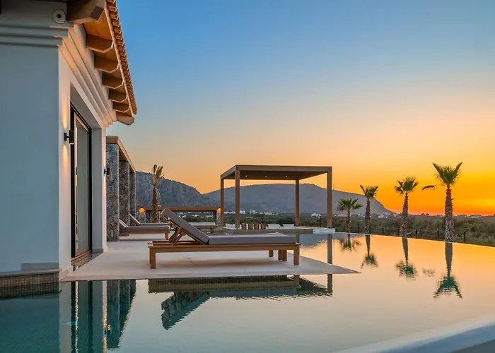Villa Anassa - Luxurious 4-bedroom With Private Pool By Temma *