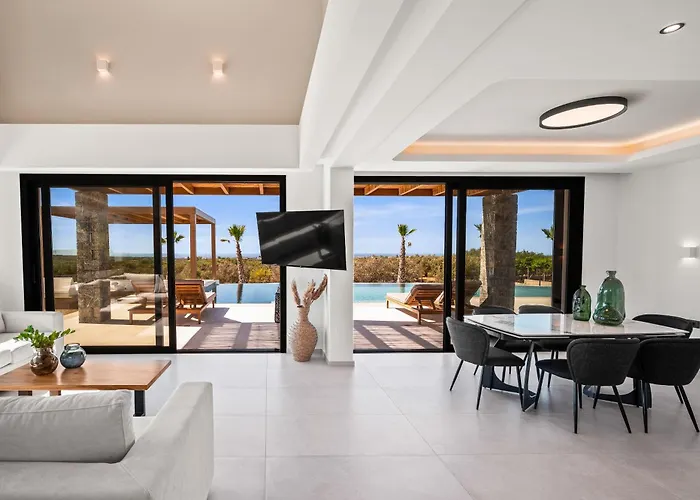 Anassa - Luxurious 4-bedroom With Private Pool By Temma *