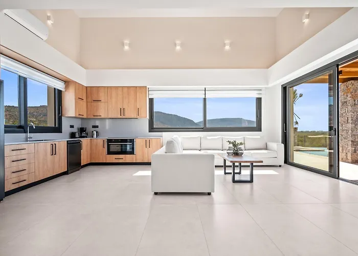 Anassa - Luxurious 4-bedroom With Private Pool By Temma Willa *