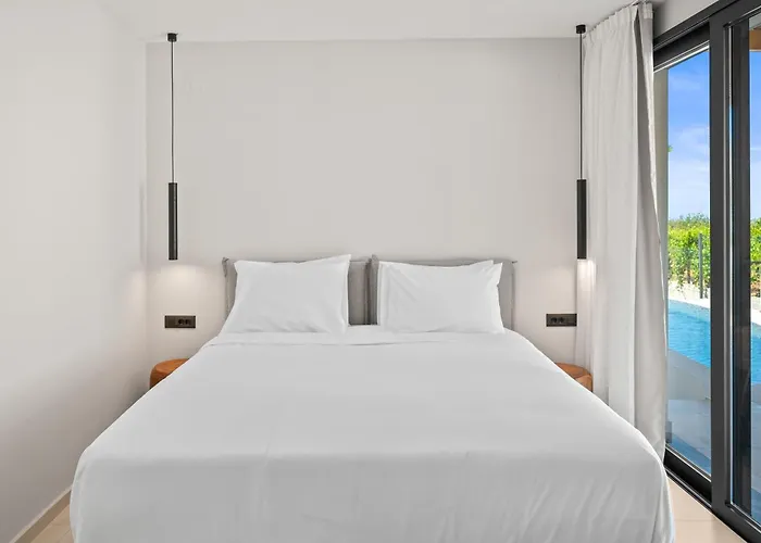 Willa Anassa - Luxurious 4-bedroom With Private Pool By Temma *