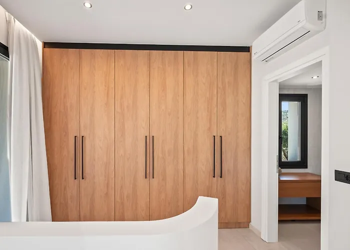 Willa Anassa - Luxurious 4-bedroom With Private Pool By Temma *