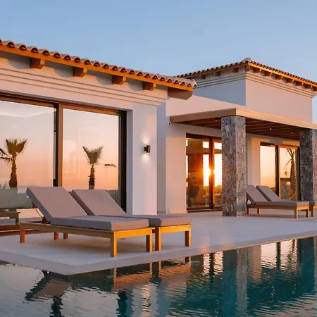 Вилла Anassa - Luxurious 4-bedroom With Private Pool By Temma