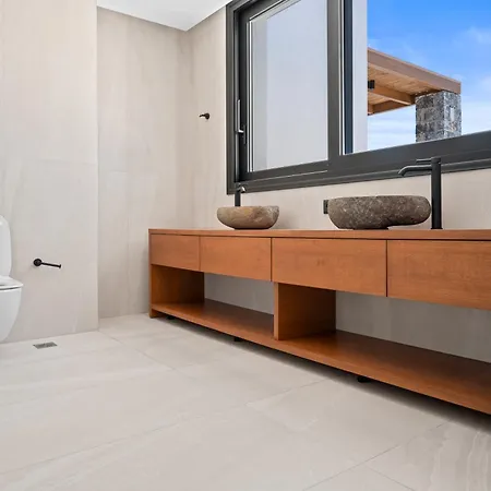 Anassa - Luxurious 4-bedroom With Private Pool By Temma * Херсониссос