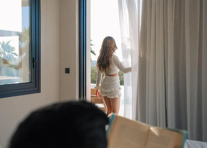 Βίλα Anassa - Luxurious 4-bedroom With Private Pool By Temma